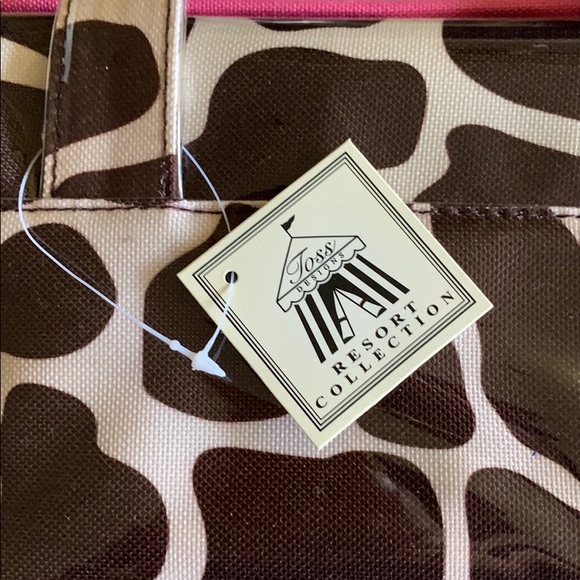 NWT Toss Designs Cosmetic Bag - Picture 3 of 7